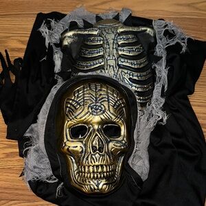 Gold and Black Skull Decor